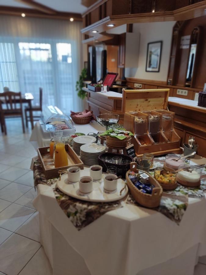 Pension Christine Grossweikersdorf エクステリア 写真